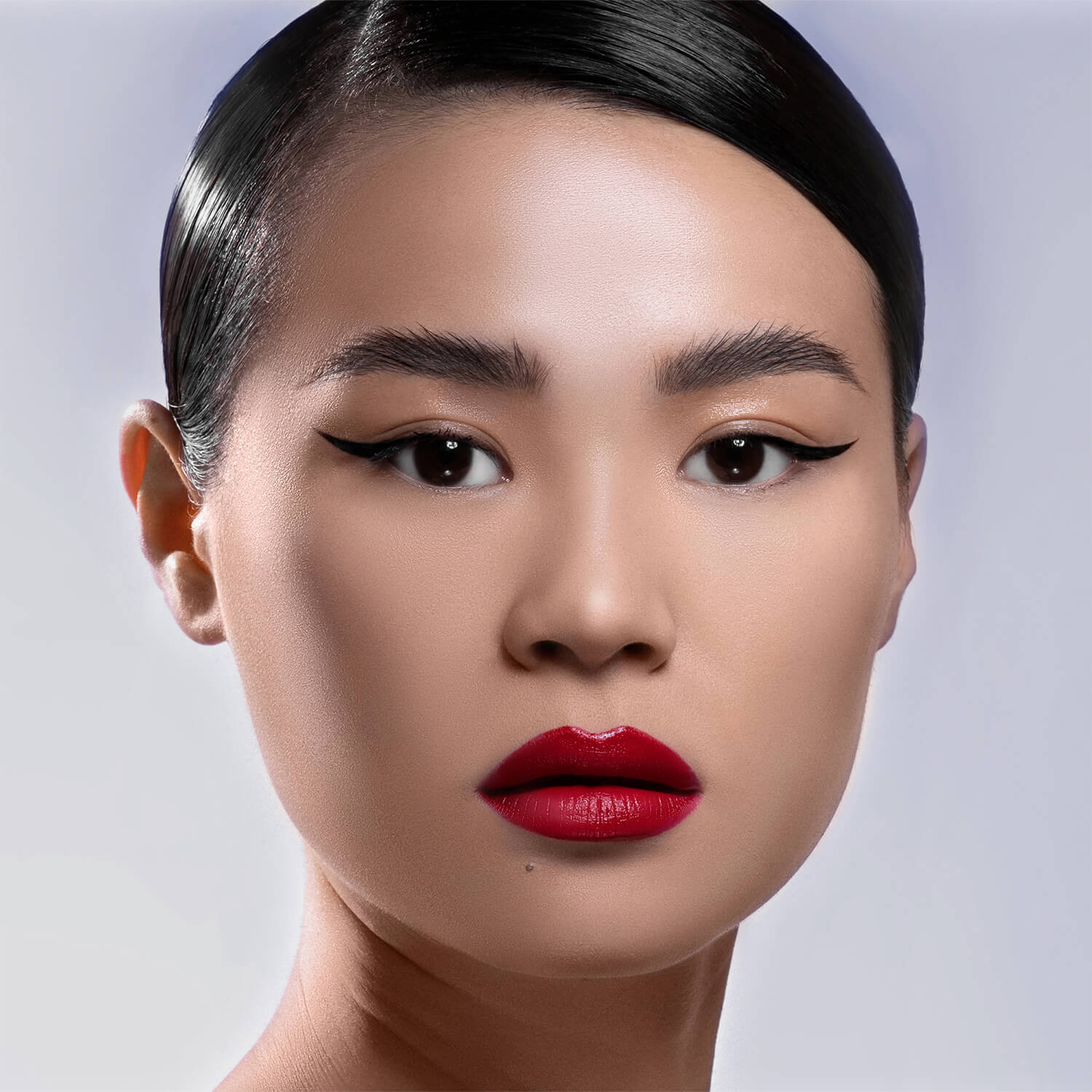 I NEED A ROUGE LIP STYLETTO (BARRA DE LABIOS)